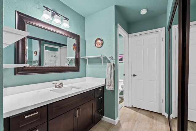 2280 Hurley Way #30, Sacramento, CA 95825