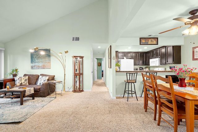 2280 Hurley Way #30, Sacramento, CA 95825