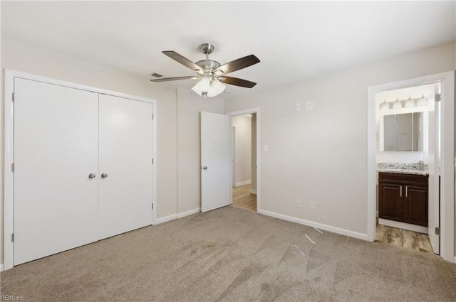 207 Sparrow RD, Chesapeake, VA 23325