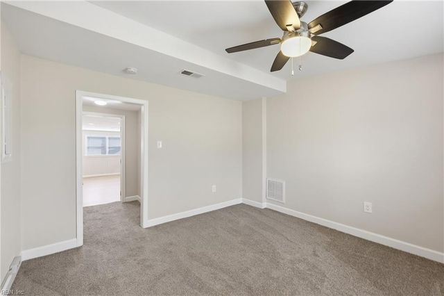 207 Sparrow RD, Chesapeake, VA 23325