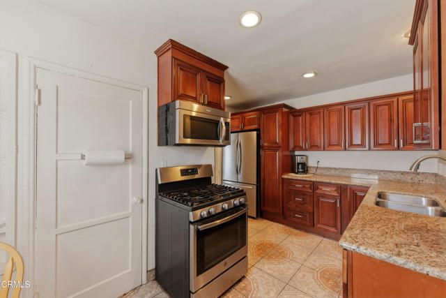 164 Harding Avenue, Oxnard, CA 93030