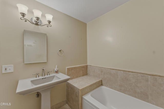 164 Harding Avenue, Oxnard, CA 93030