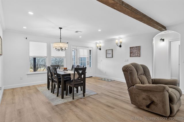 9133 Hwy 10, Tahlequah, OK 74464