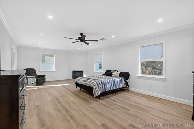 9133 Hwy 10, Tahlequah, OK 74464