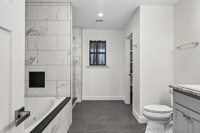 9133 Hwy 10, Tahlequah, OK 74464