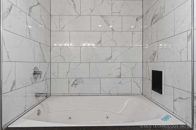 9133 Hwy 10, Tahlequah, OK 74464