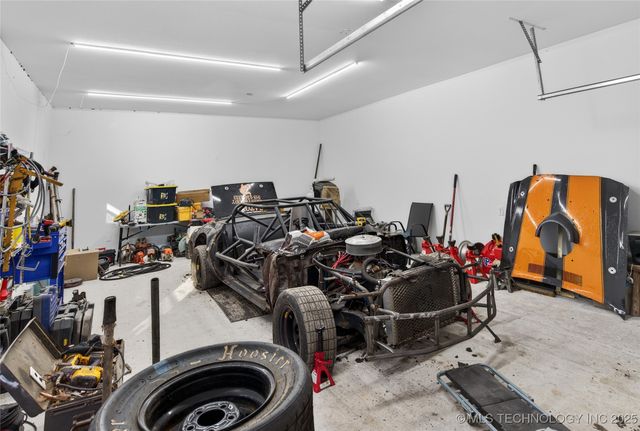 9133 Hwy 10, Tahlequah, OK 74464