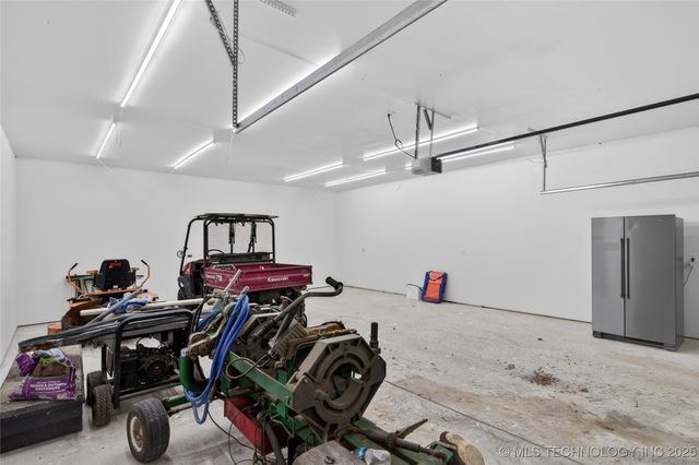 9133 Hwy 10, Tahlequah, OK 74464