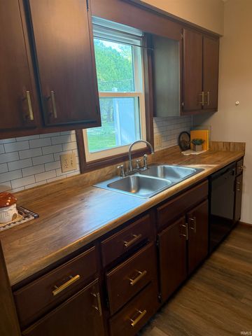 4505 Brookshire Circle, Fort Wayne, IN 46835