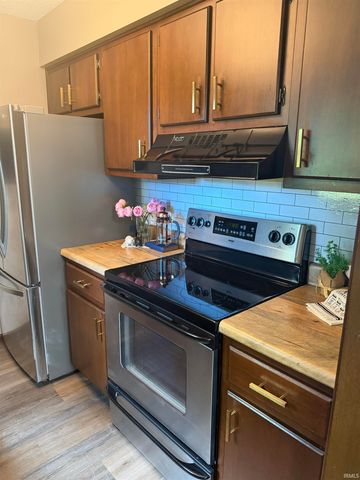 4505 Brookshire Circle, Fort Wayne, IN 46835