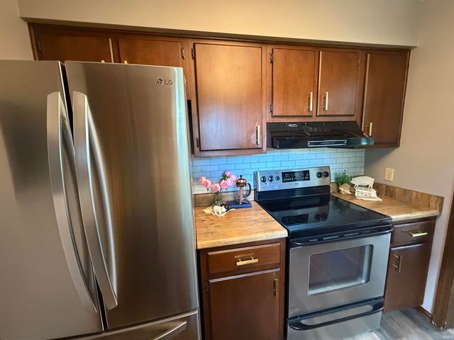 4505 Brookshire Circle, Fort Wayne, IN 46835