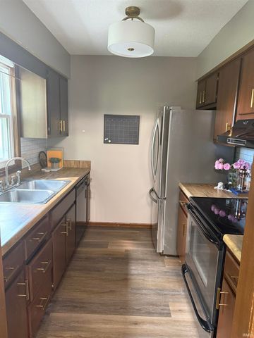 4505 Brookshire Circle, Fort Wayne, IN 46835