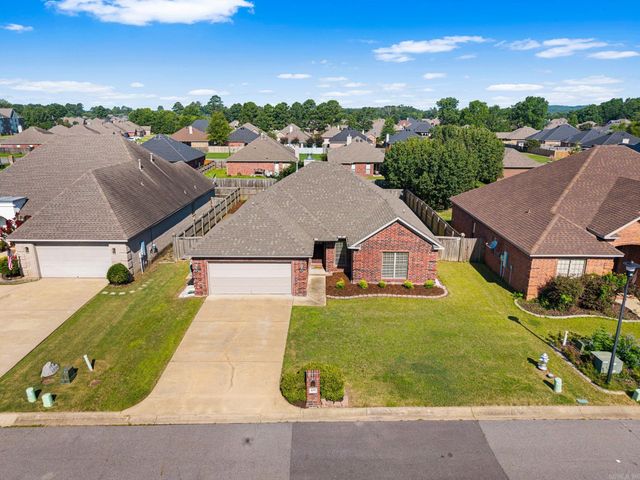 109 Danielle Cir, Maumelle, AR 72113