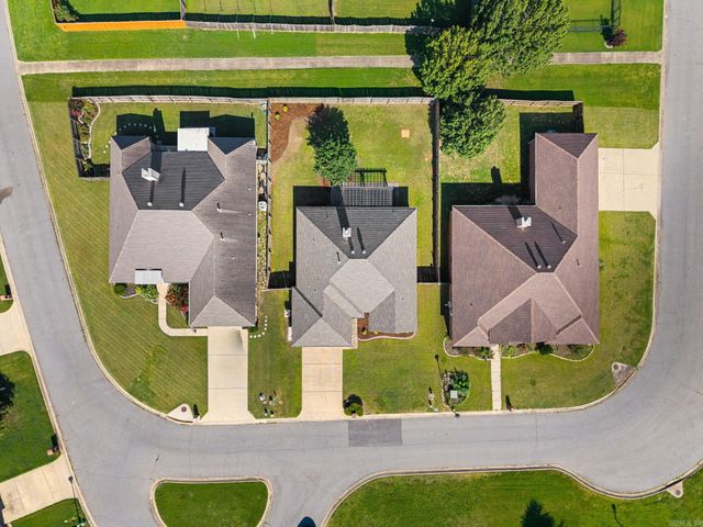 109 Danielle Cir, Maumelle, AR 72113