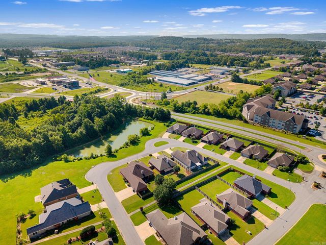 109 Danielle Cir, Maumelle, AR 72113