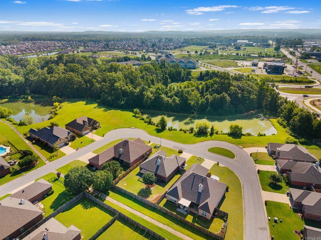 109 Danielle Cir, Maumelle, AR 72113