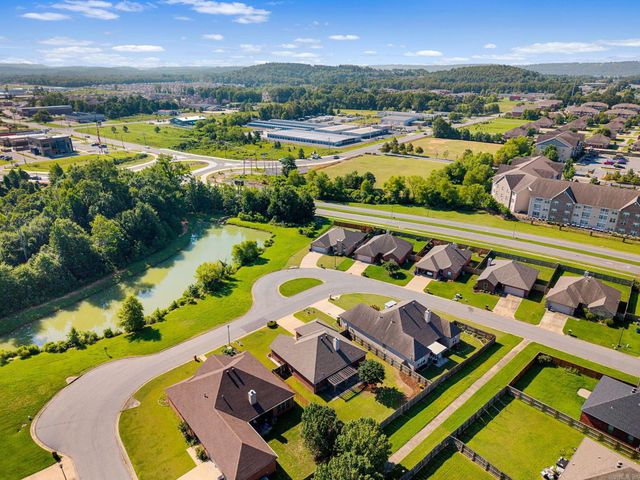 109 Danielle Cir, Maumelle, AR 72113