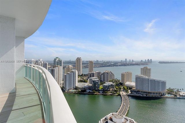 950 Brickell Bay Dr 4411, Miami, FL 33131