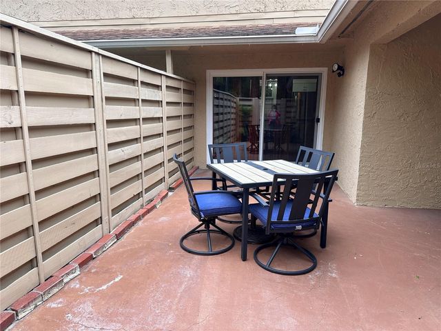 820 PARK LAKE CIRCLE 11, Maitland, FL 32751