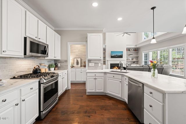 716 Stinhurst Drive, Durham, NC 27713