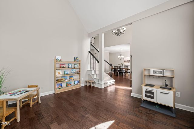 716 Stinhurst Drive, Durham, NC 27713