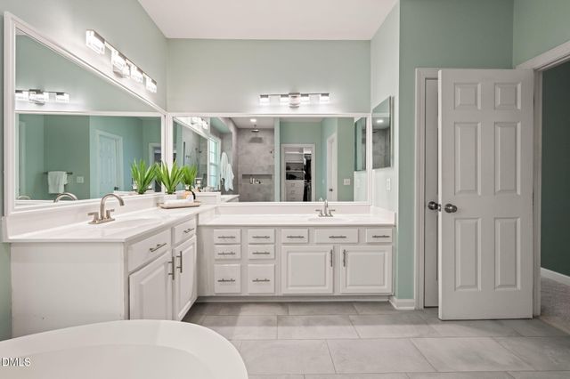 716 Stinhurst Drive, Durham, NC 27713