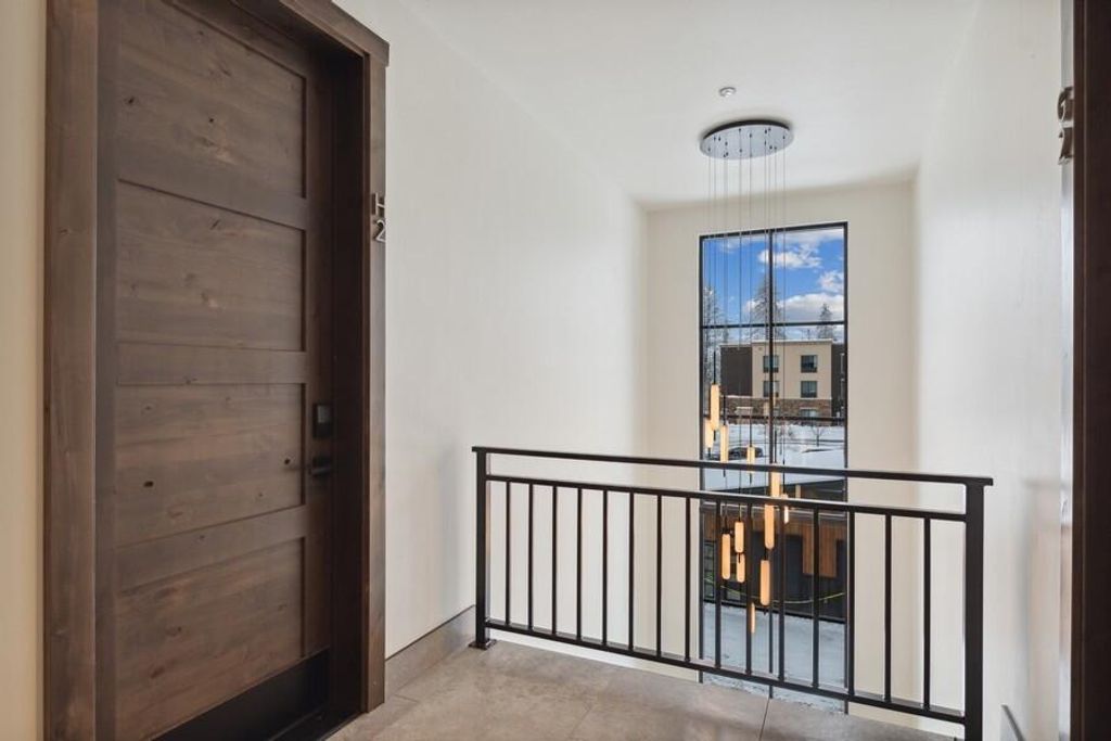 315 Akers Lane H, Whitefish, MT 59937 photo 3