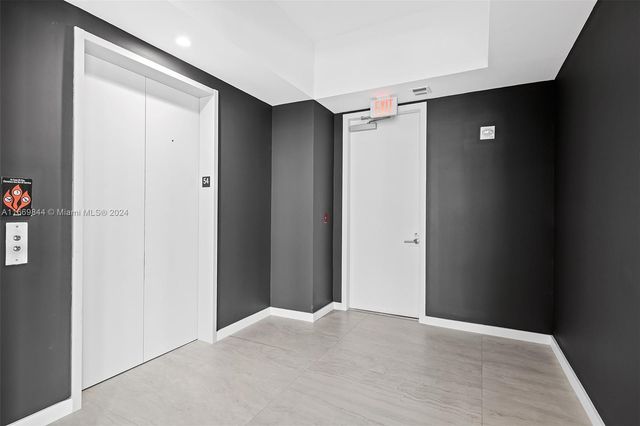 851 NE 1st Ave PH 5412, Miami, FL 33132