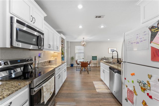 75 Melanie Drive, Bella Vista, AR 72714