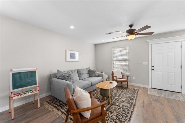 75 Melanie Drive, Bella Vista, AR 72714