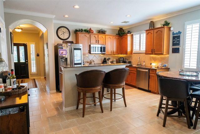 1910 Highland Point Court, Pearland, TX 77581