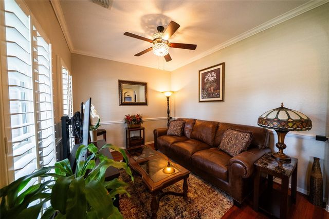 1910 Highland Point Court, Pearland, TX 77581