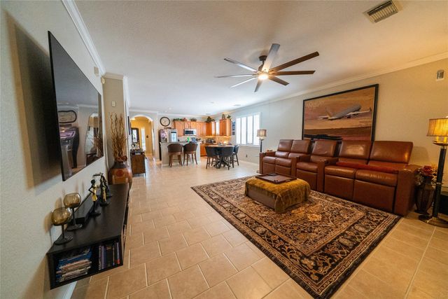 1910 Highland Point Court, Pearland, TX 77581