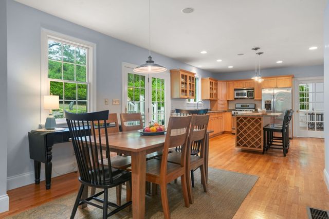 55 Brook Farm Rd, Boston, MA 02132