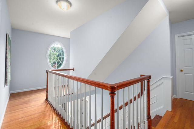 55 Brook Farm Rd, Boston, MA 02132