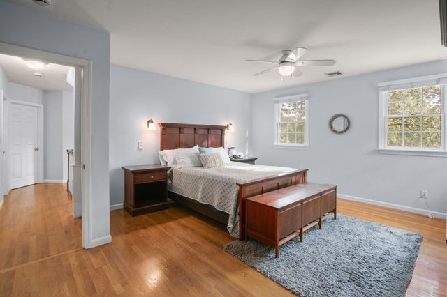 55 Brook Farm Rd, Boston, MA 02132
