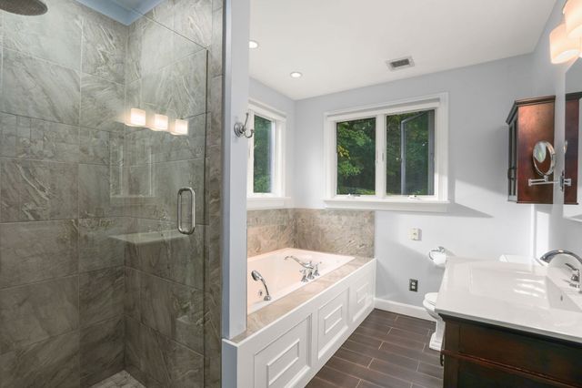 55 Brook Farm Rd, Boston, MA 02132