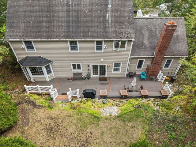55 Brook Farm Rd, Boston, MA 02132