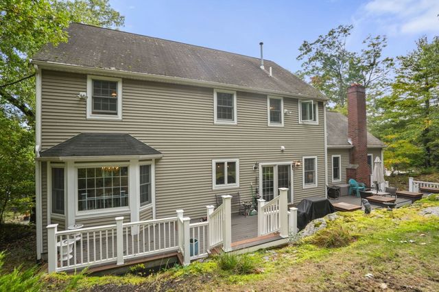 55 Brook Farm Rd, Boston, MA 02132