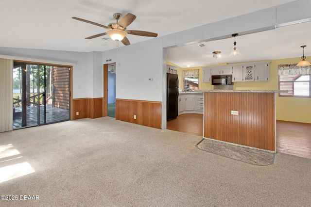 27834 Veva Avenue, Paisley, FL 32767