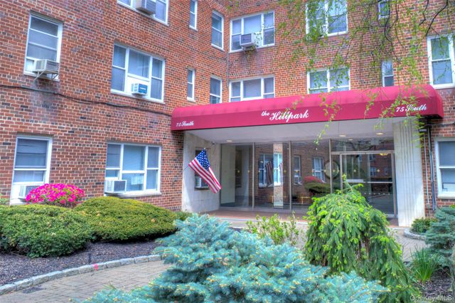 75 S Middle Neck Road 4-G, Great Neck, NY 11021