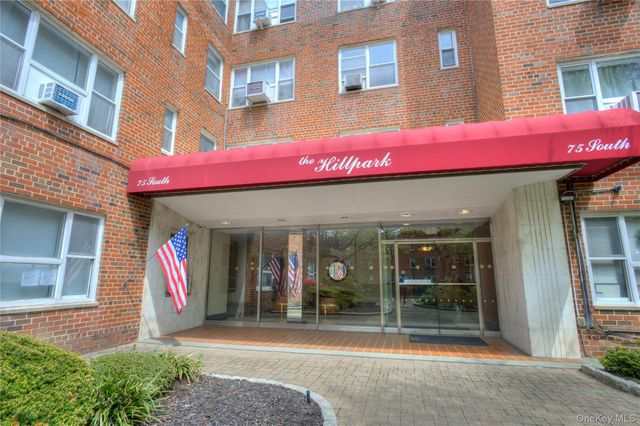 75 S Middle Neck Road 4-G, Great Neck, NY 11021