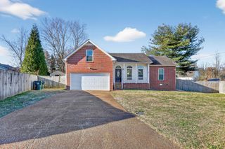 102 Cypress Ct, White House, TN 37188