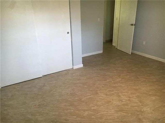 161 NW 40th St 3, Oakland Park, FL 33309