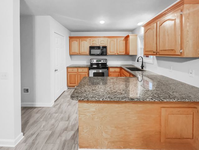 1345 Walker Cemetery Rd, Pleasant View, TN 37146