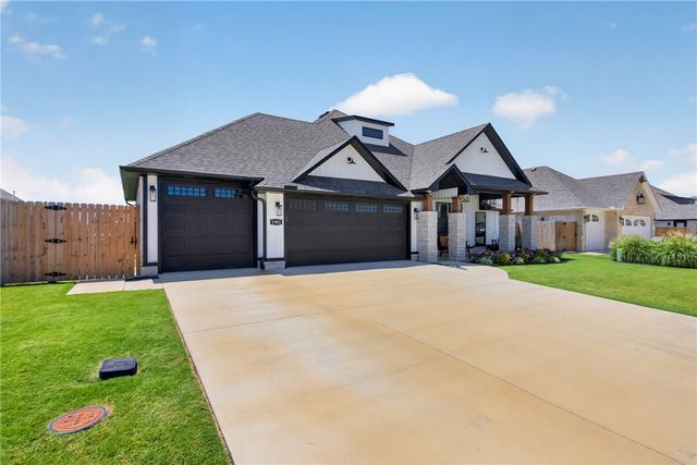 1901 Higgins Street, Pea Ridge, AR 72751