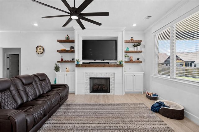1901 Higgins Street, Pea Ridge, AR 72751