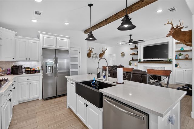 1901 Higgins Street, Pea Ridge, AR 72751