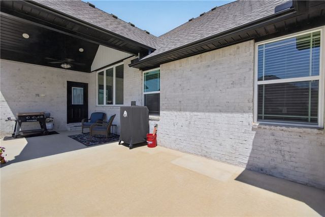 1901 Higgins Street, Pea Ridge, AR 72751