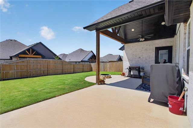 1901 Higgins Street, Pea Ridge, AR 72751